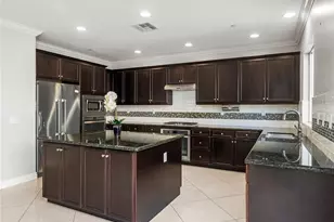 28002 Kenny Ln, Saugus, CA 91350 - Photo 13