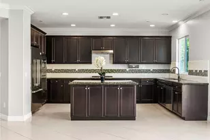 28002 Kenny Ln, Saugus, CA 91350 - Photo 11