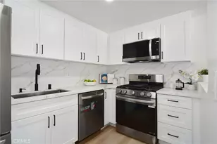 22284 Avenue San Luis, Woodland Hills, CA 91364 - Photo 57