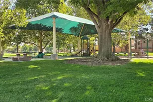 25657 Almendra Dr, Valencia, CA 91355 - Photo 13