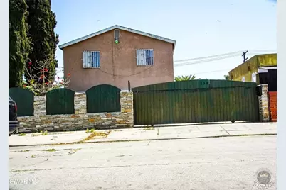 338 107th, Los Angeles, CA 90003 - Photo 1