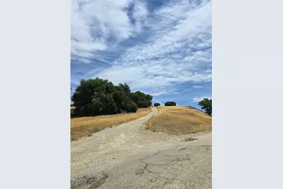 36200 Paradise Ranch Road #77, Castaic, CA 91384 - Photo 3