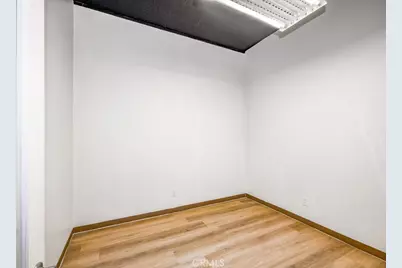 24609 Arch Street, Newhall, CA 91321 - Photo 17