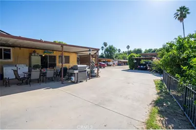 7645 Wilbur Avenue, Reseda, CA 91335 - Photo 21