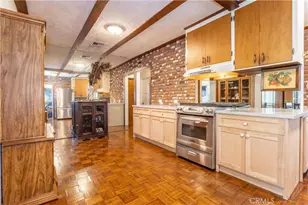 7645 Wilbur Ave, Reseda, CA 91335 - Photo 11