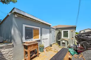 1802 W 153rd St, Compton, CA 90220 - Photo 17