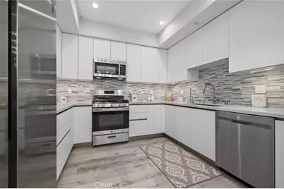 5820 La Mirada Avenue #301, Los Angeles, CA 90038 - Photo 11