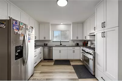 18557 Napa Street, Northridge, CA 91324 - Photo 9