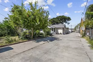 8023 Troost Ave, North Hollywood, CA 91605 - Photo 15