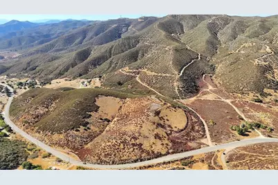 1 Bouquet Canyon Road, Palmdale, CA 91350 - Photo 23