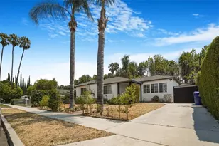 18352 Bessemer St, Tarzana, CA 91335 - Photo 3