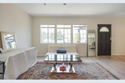 18352 Bessemer Street, Tarzana, CA 91335 - Photo 7