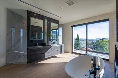 1947 Glencoe Way, Los Angeles, CA 90068 - Photo 17