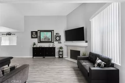 9228 Ventana Lane, North Hills, CA 91343 - Photo 7