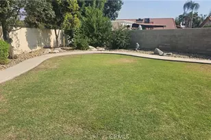 306 Portola Ct, Bakersfield, CA 93314 - Photo 5