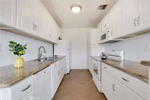 5400 Newcastle Ave, Encino, CA 91316 - Photo 1