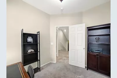 14665 Sherman Way, Van Nuys, CA 91405 - Photo 15