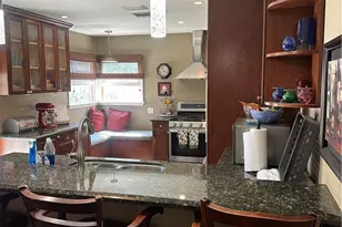 4910 Willowcrest Ave, Toluca Lake, CA 91601 - Photo 13