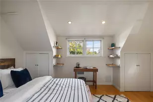 12139 Hollyglen Pl, Studio City, CA 91604 - Photo 29