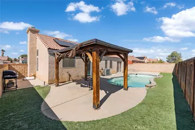 1040 Fairwind Avenue, Rosamond, CA 93560 - Photo 17