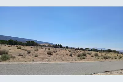 25606 La Petite Avenue, Lancaster, CA 93536 - Photo 3