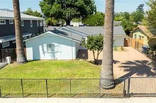 22151 Ingomar St, Canoga Park, CA 91304 - Photo 3