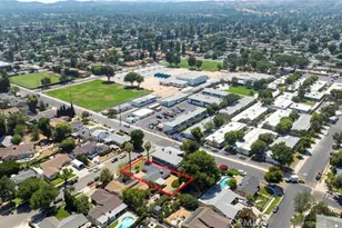 22151 Ingomar St, Canoga Park, CA 91304 - Photo 25