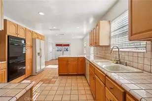 6608 Arlington Ave, Los Angeles, CA 90043 - Photo 9