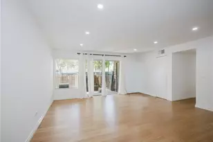 5700 Etiwanda Ave, Tarzana, CA 91356 - Photo 3