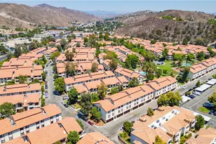 18143 Sundowner Way, Canyon Country, CA 91387 - Photo 17