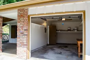 26701 Oak Branch Cir, Newhall, CA 91321 - Photo 39