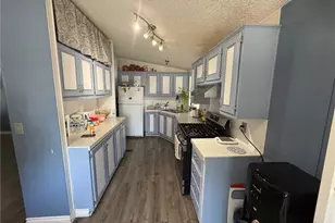 16274 Vasquez Canyon Rd, Canyon Country, CA 91351 - Photo 11