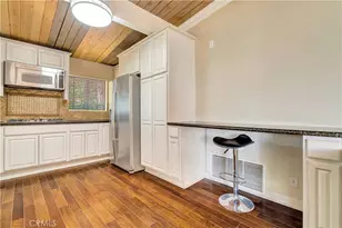 5102 Medina Rd, Woodland Hills, CA 91364 - Photo 13