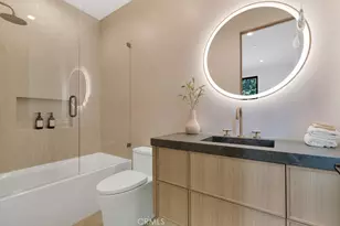 13024 Bloomfield St, Studio City, CA 91604 - Photo 25