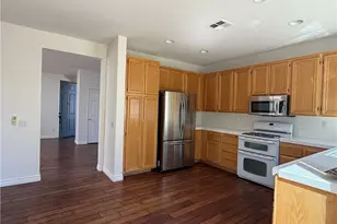 26506 Isabella, Canyon Country, CA 91351 - Photo 9