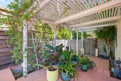 22628 Quinta Road, Woodland Hills, CA 91364 - Photo 25