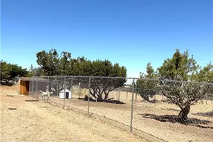 984 Pinon Rd, Pinon Hills, CA 92372 - Photo 41