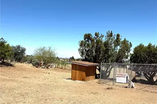 984 Pinon Rd, Pinon Hills, CA 92372 - Photo 31