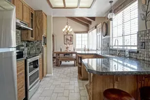 984 Pinon Rd, Pinon Hills, CA 92372 - Photo 5