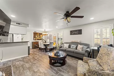 22617 Copper Hill Drive #121, Saugus, CA 91350 - Photo 3