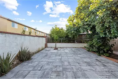 9689 Kewen Avenue, Pacoima, CA 91331 - Photo 21