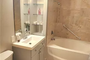 388 E Ocean Blvd, Long Beach, CA 90802 - Photo 17