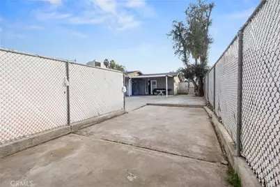 1320 White Lane, Bakersfield, CA 93307 - Photo 15