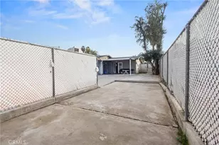 1320 White Ln, Bakersfield, CA 93307 - Photo 15