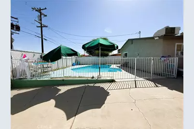1320 White Lane, Bakersfield, CA 93307 - Photo 23