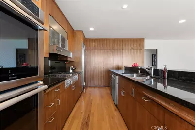 3511 Stonehill Place, Sherman Oaks, CA 91423 - Photo 15