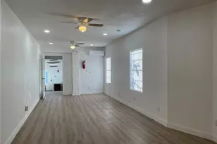 660 W 7th St, San Pedro, CA 90731 - Photo 11