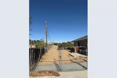 21160 US Highway 18, Apple Valley, CA 92307 - Photo 17