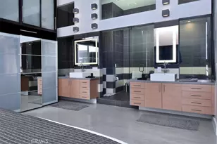 1152 N La Cienega Blvd, West Hollywood, CA 90069 - Photo 19