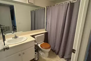 21203 Trumpet Dr, Newhall, CA 91321 - Photo 5